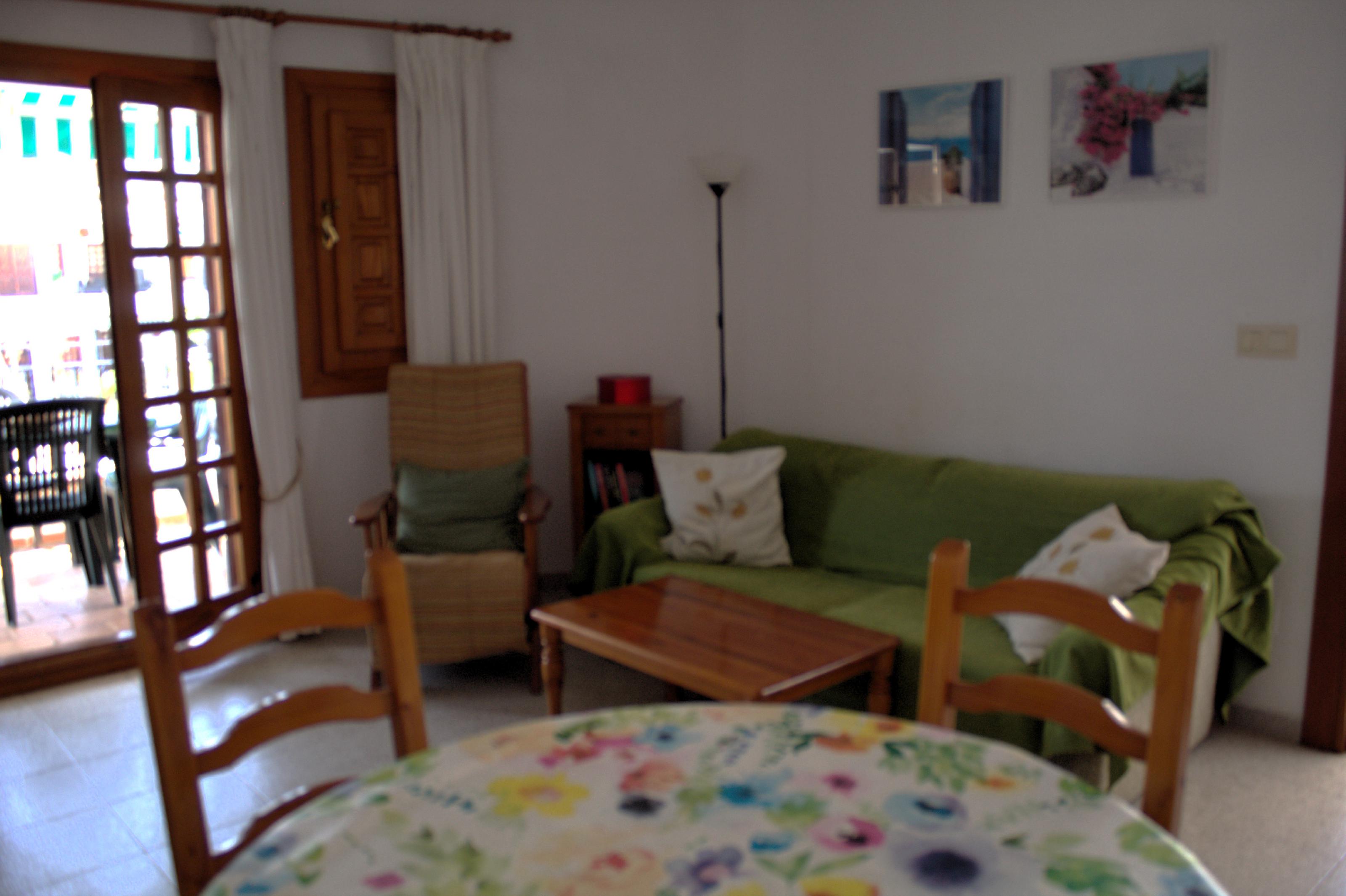 Imagen 4 Apto. Playa en venta en Pilar De La Horadada / Piso a 300m de la Cala de La Lombriz