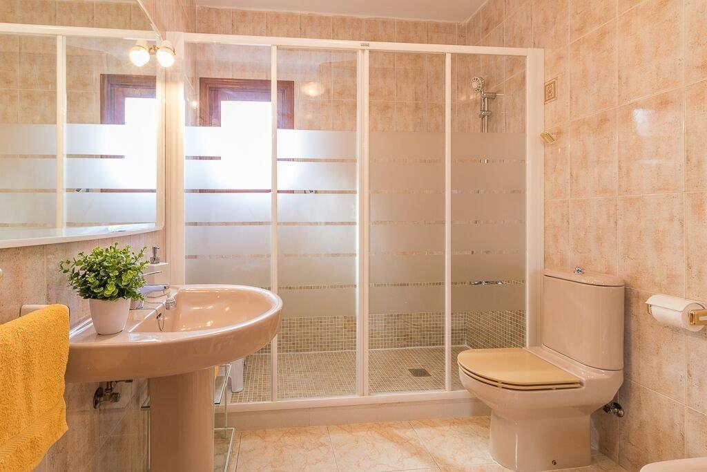 Imagen 9 Casa Pareada en venta en Orihuela / Cerca del centro comercial La Zenia