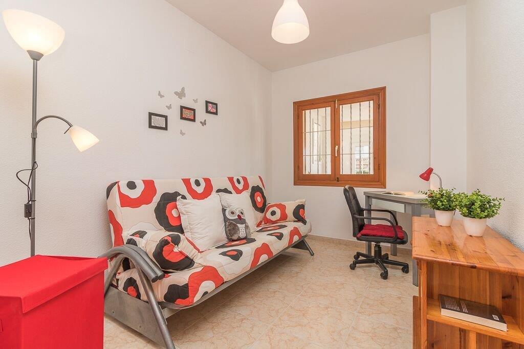 Imagen 14 Casa Pareada en venta en Orihuela / Cerca del centro comercial La Zenia