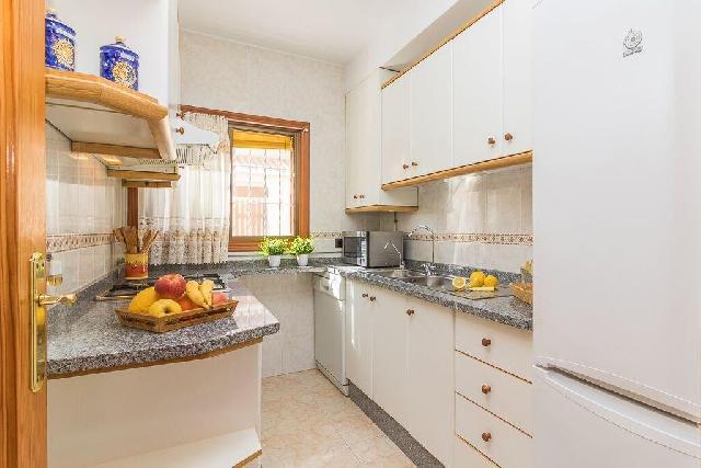 Imagen 6 Inmueble 296780 - Casa Pareada en venta en Orihuela / Cerca del centro comercial La Zenia
