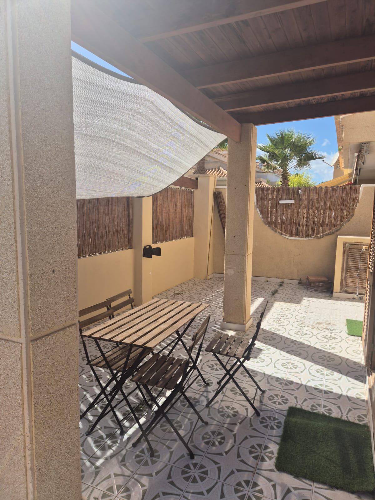 Imagen 18 Casa Pareada en venta en Orihuela / Cerca del centro comercial La Zenia