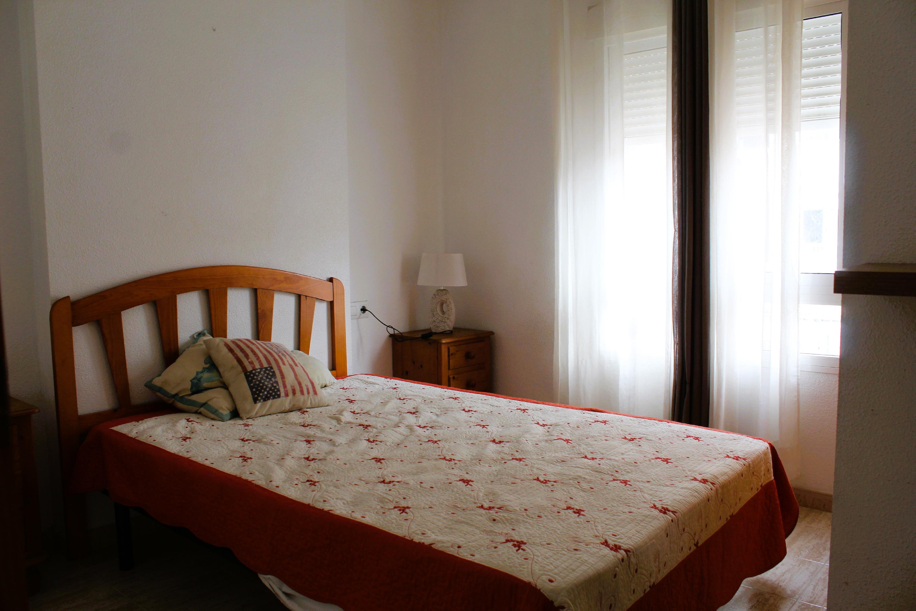 Imagen 13 Apartamento en venta en Guardamar Del Segura / A pocos minutos de la playa de guardamar