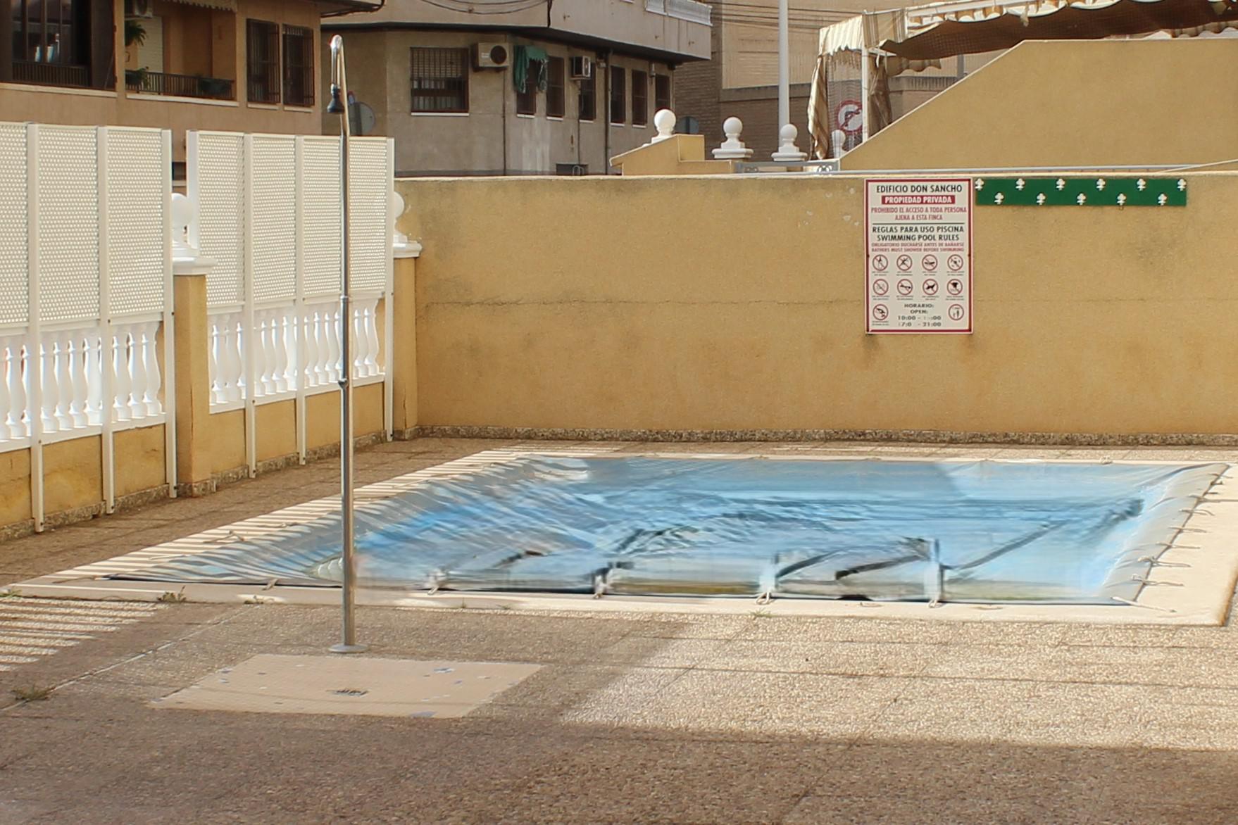 Imagen 21 Apartamento en venta en Guardamar Del Segura / A pocos minutos de la playa de guardamar