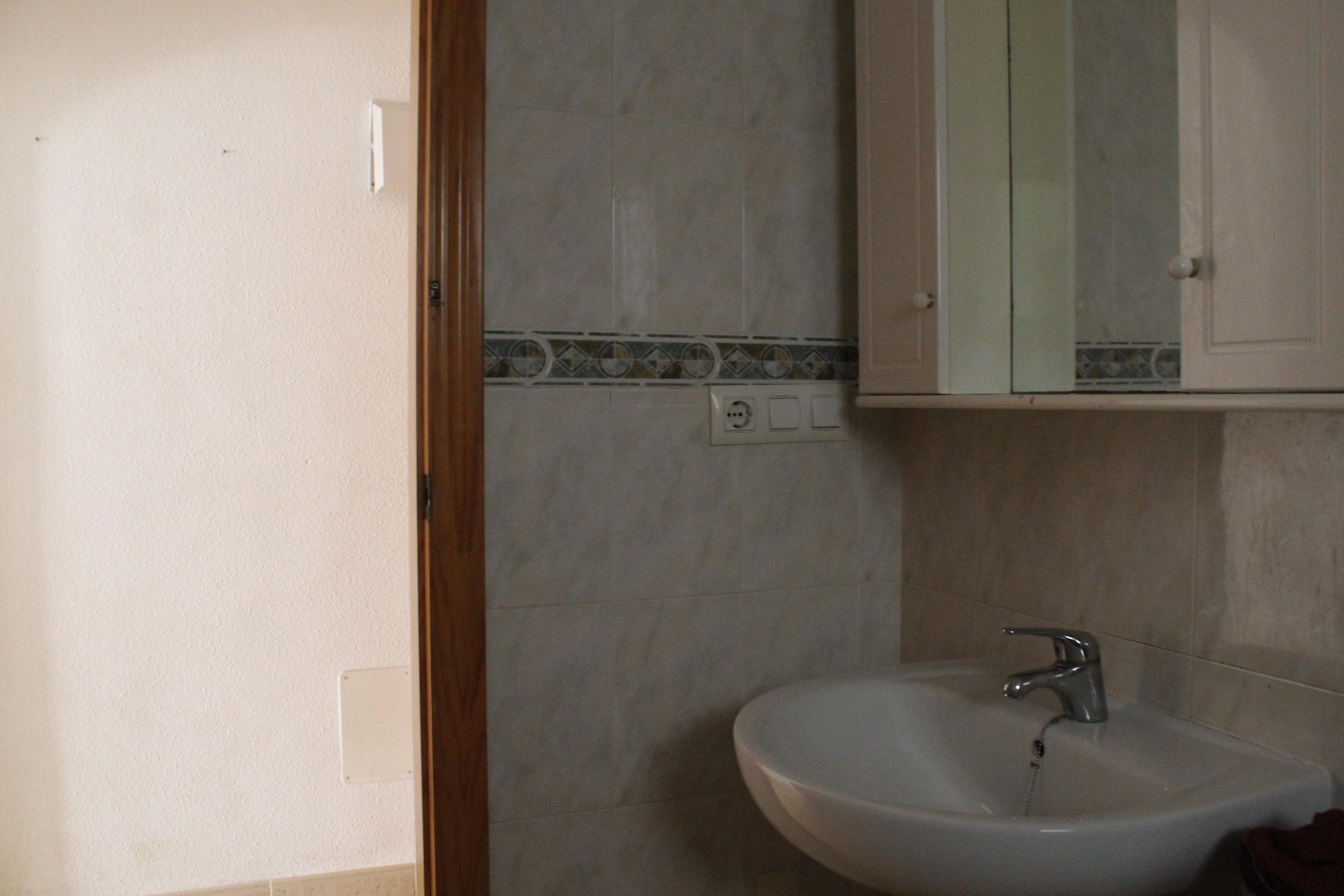 Imagen 15 Apartamento en venta en Guardamar Del Segura / A pocos minutos de la playa de guardamar