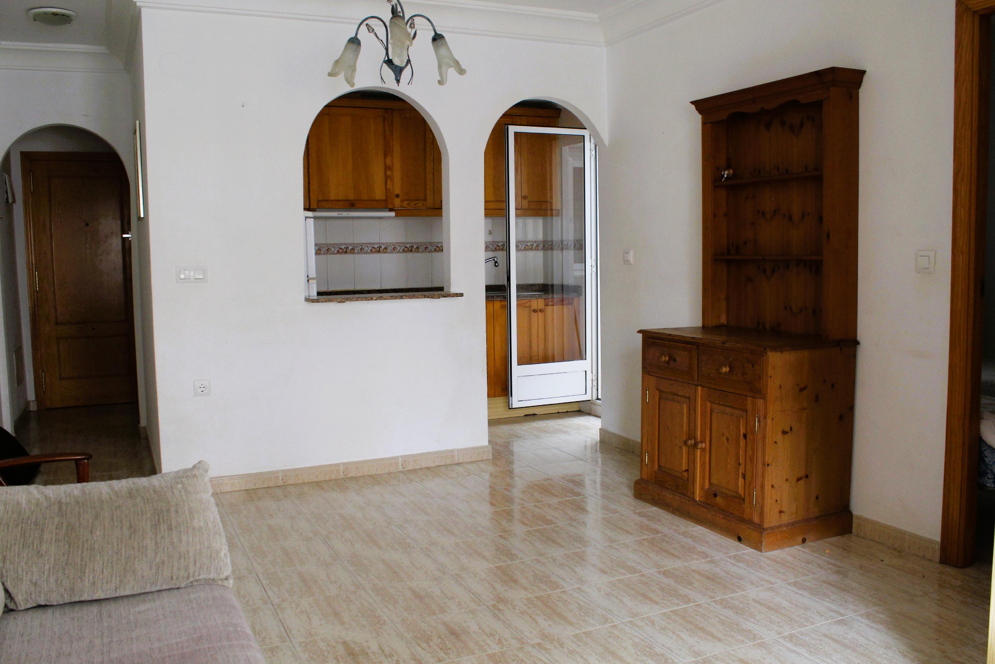 Imagen 8 Apartamento en venta en Guardamar Del Segura / A pocos minutos de la playa de guardamar