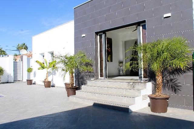 Imagen 1 Inmueble 298706 - Casa Aislada en venta en Rojales / Cerca al campo de golf la marquesa, ciudad quesada.