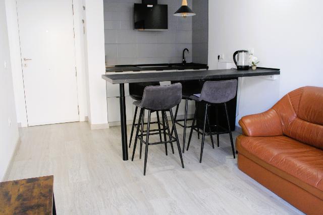 Imagen 8 Inmueble 299762 - Apto. Playa en venta en Torrevieja / Apartamento a pie de playa en zona de los locos.