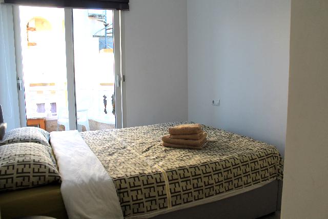 Imagen 10 Inmueble 299762 - Apto. Playa en venta en Torrevieja / Apartamento a pie de playa en zona de los locos.