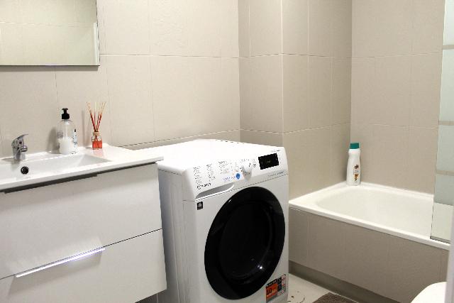 Imagen 14 Inmueble 299762 - Apto. Playa en venta en Torrevieja / Apartamento a pie de playa en zona de los locos.