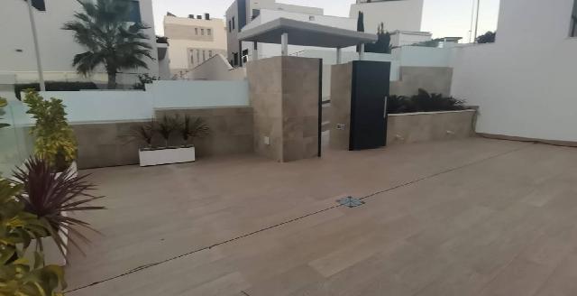 Imagen 3 Inmueble 299998 - Casa Aislada en venta en Orihuela / Exclusiva villa en Dehesa de Campoamor.