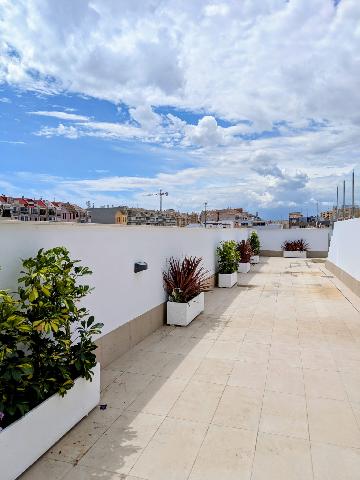 Imagen 14 Inmueble 301388 - Planta Baja en venta en Torrevieja / Apartamento en planta baja junto a la av. mar báltico.
