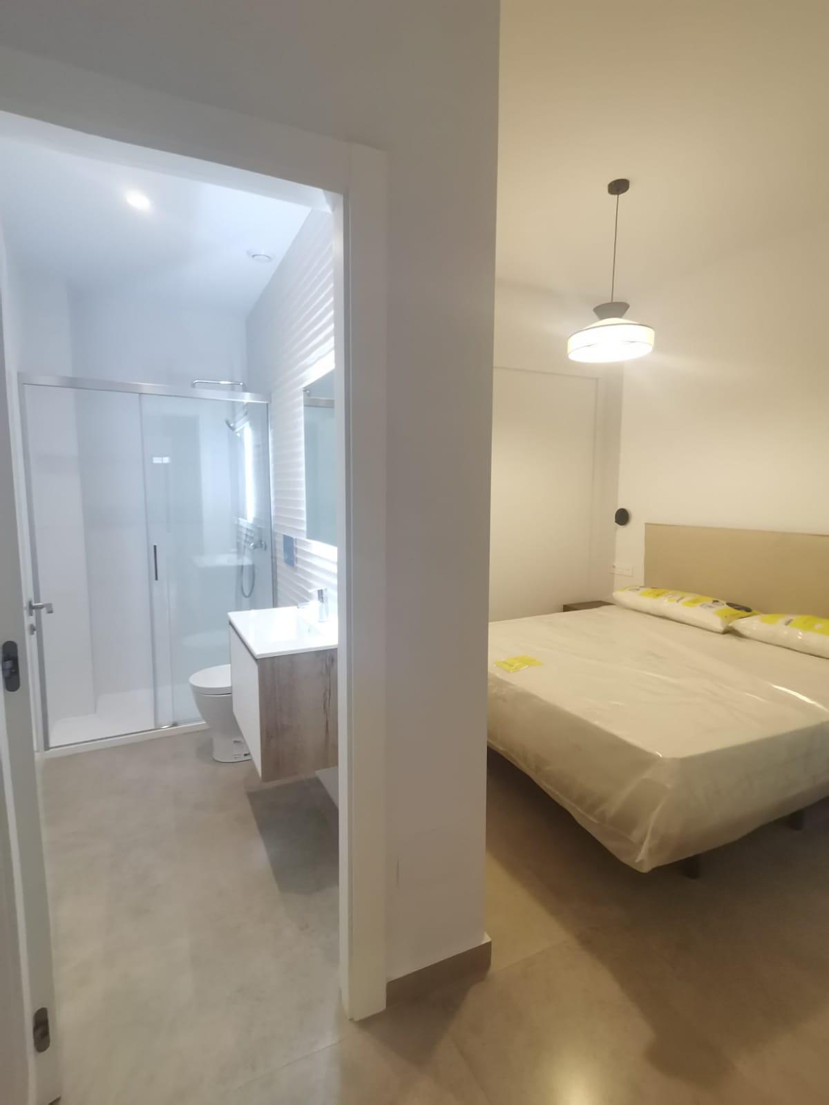 Imagen 8 Planta Baja en venta en Torrevieja / Apartamento en planta baja junto a la av. mar báltico.