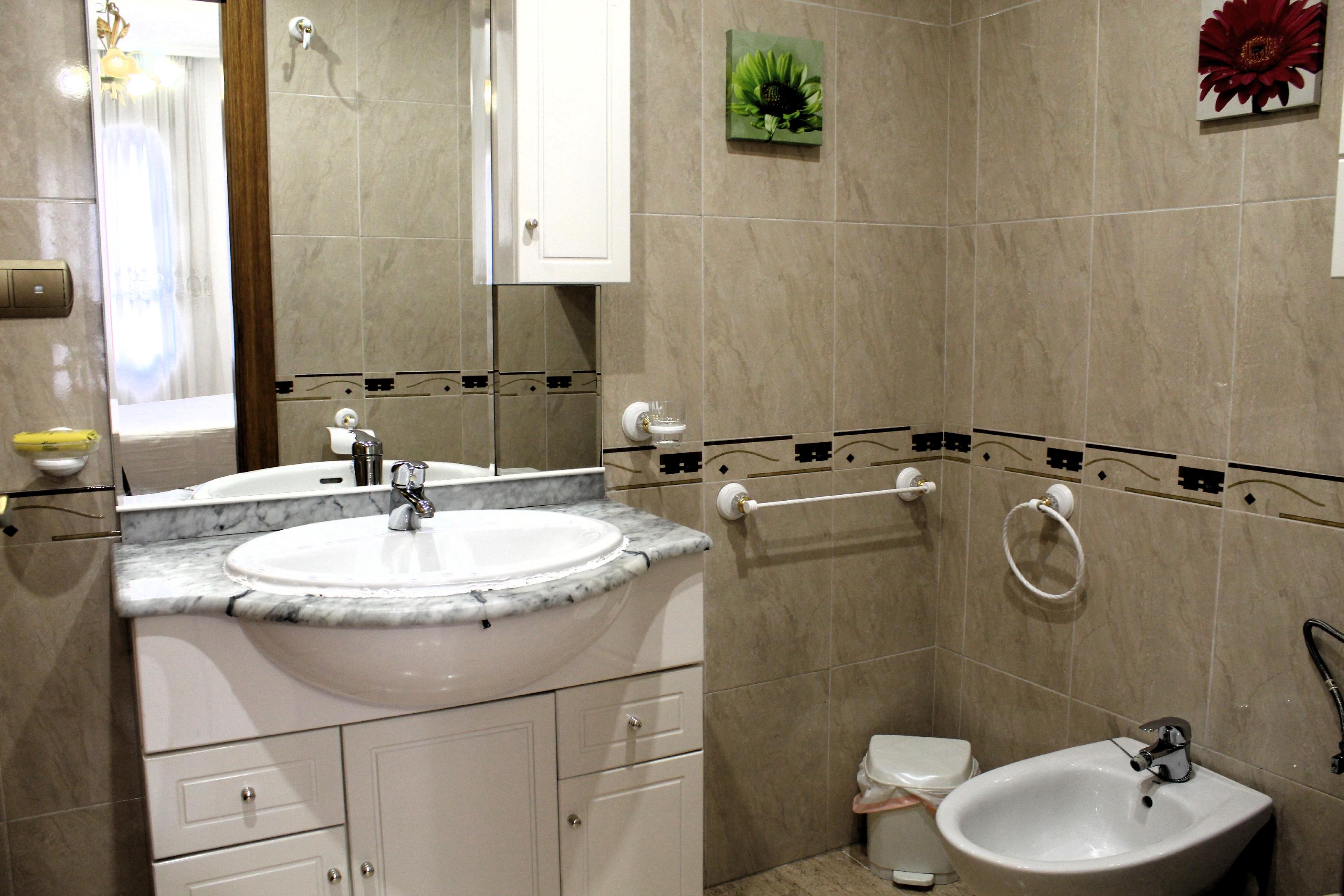 Imagen 15 Apartamento en venta en Torrevieja / Ramon Gallud, en el corazón de Torrevieja