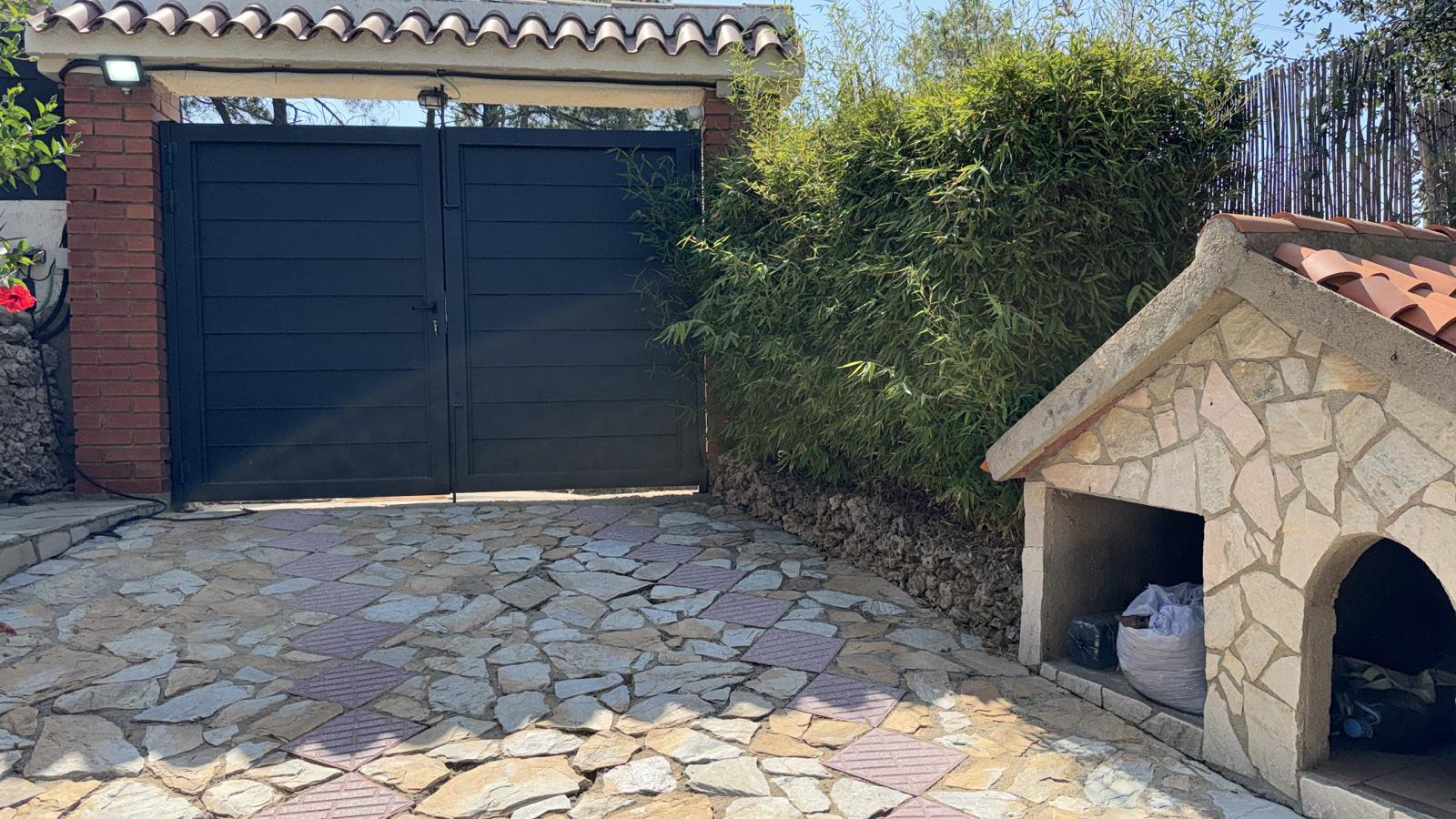 Imagen 5 Casa Aislada en venta en Lloret De Mar / Carrer mar cantábric 26, lloret de mar