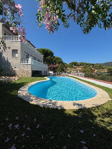 Imagen 6 Inmueble 296936 - Casa Aislada en venta en Calella / C/ Josep Gallart, 14 Calella 08370