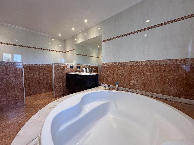 Imagen 19 Inmueble 296936 - Casa Aislada en venta en Calella / C/ Josep Gallart, 14 Calella 08370