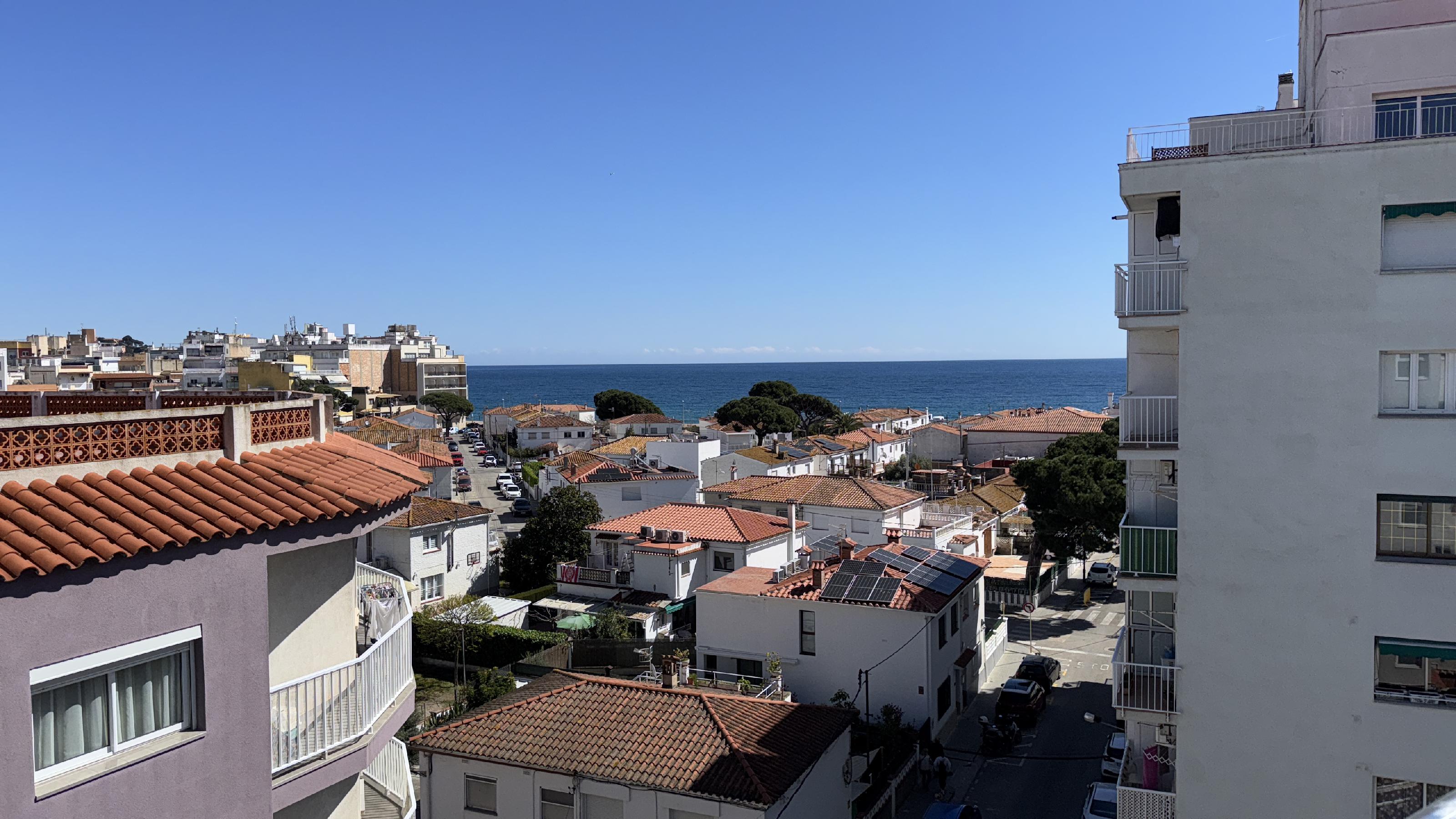 Imagen 1 Apto. Playa en venta en Blanes / Ático con vistas al  Mar 