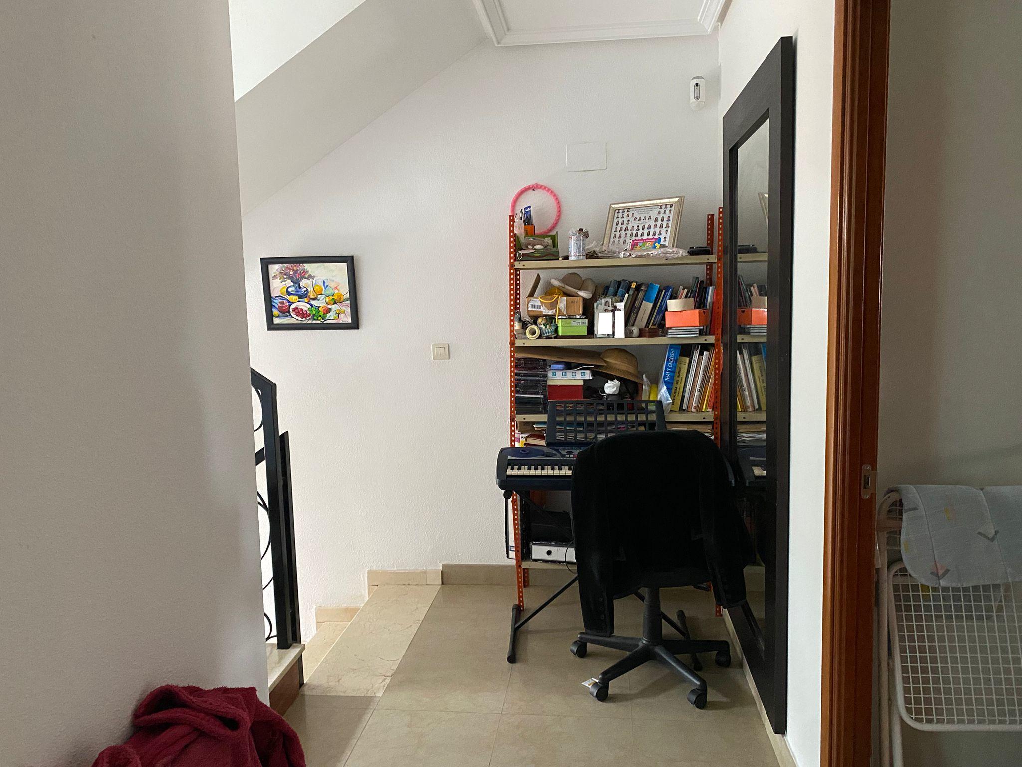 Imagen 12 Casa Adosada en venta en Cáceres / Ubicada a dos minutos del ferial