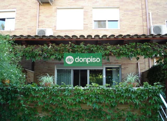 Imagen 1 Inmueble 296342 - Casa Adosada en venta en Cáceres / Zona macondo -castellanos Cáceres 