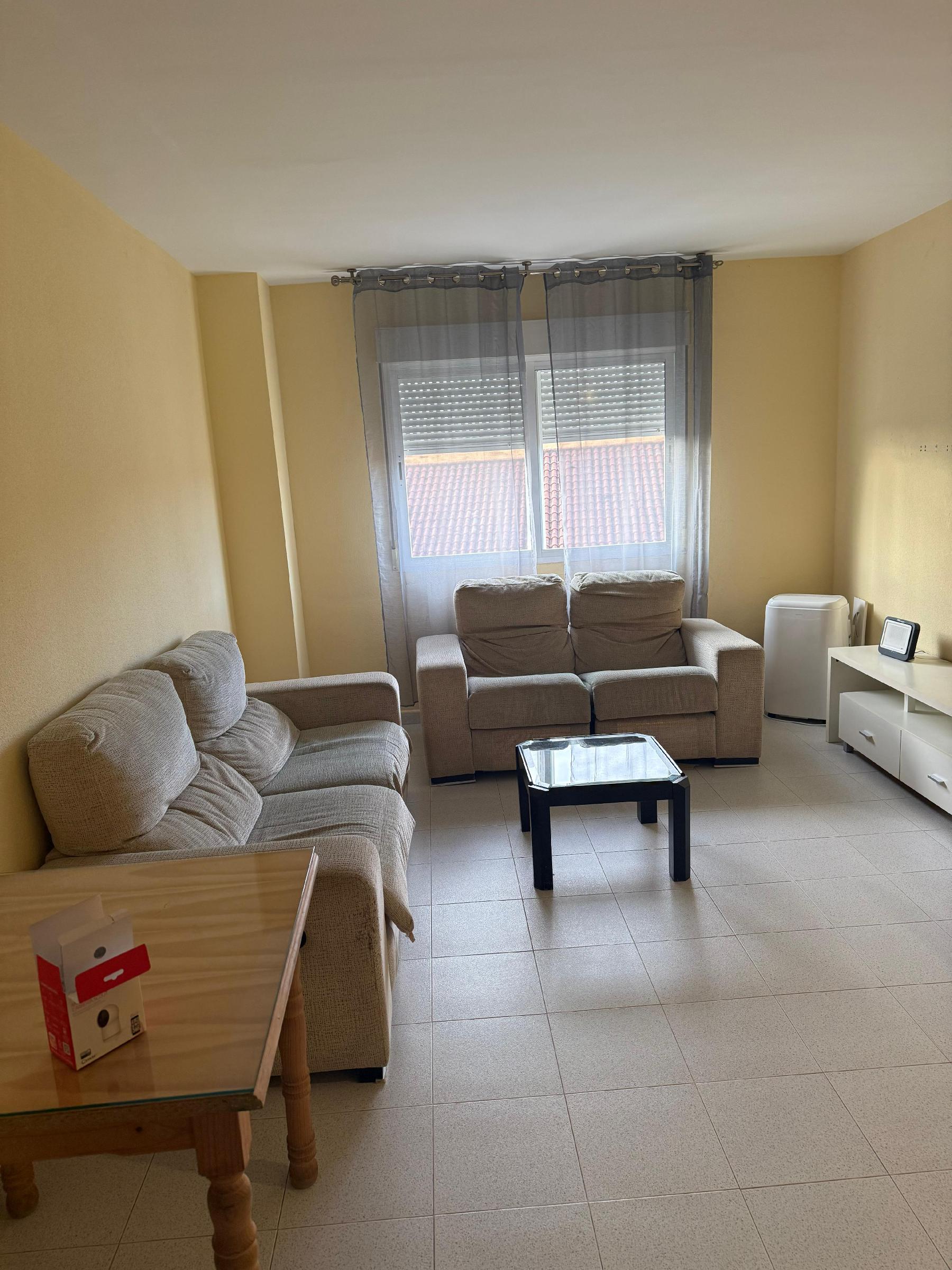 Imagen 2 Apartamento en venta en Cáceres / Zona de La Cañada 