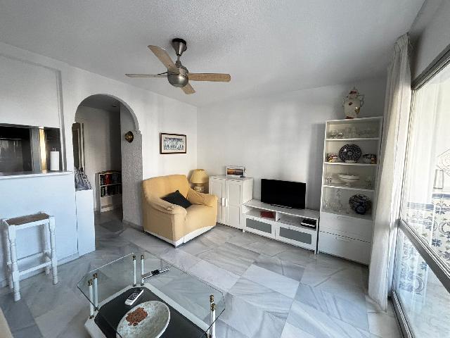 Imagen 6 Inmueble 293555 - Apartamento en venta en Benalmádena / Luminoso piso a 5 minutos del Hotel Tritón