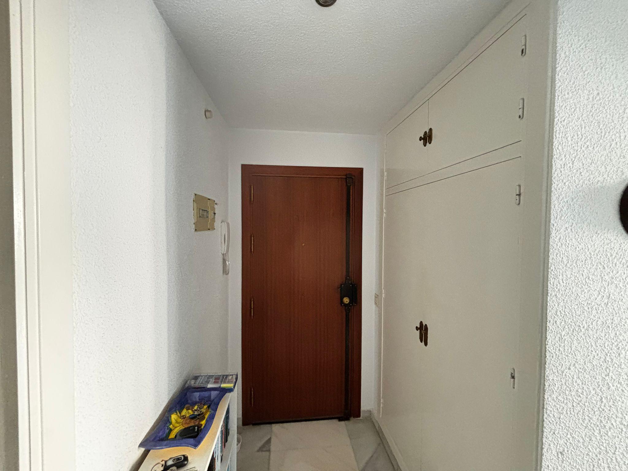 Imagen 22 Apartamento en venta en Benalmádena / Luminoso piso a 5 minutos del Hotel Tritón