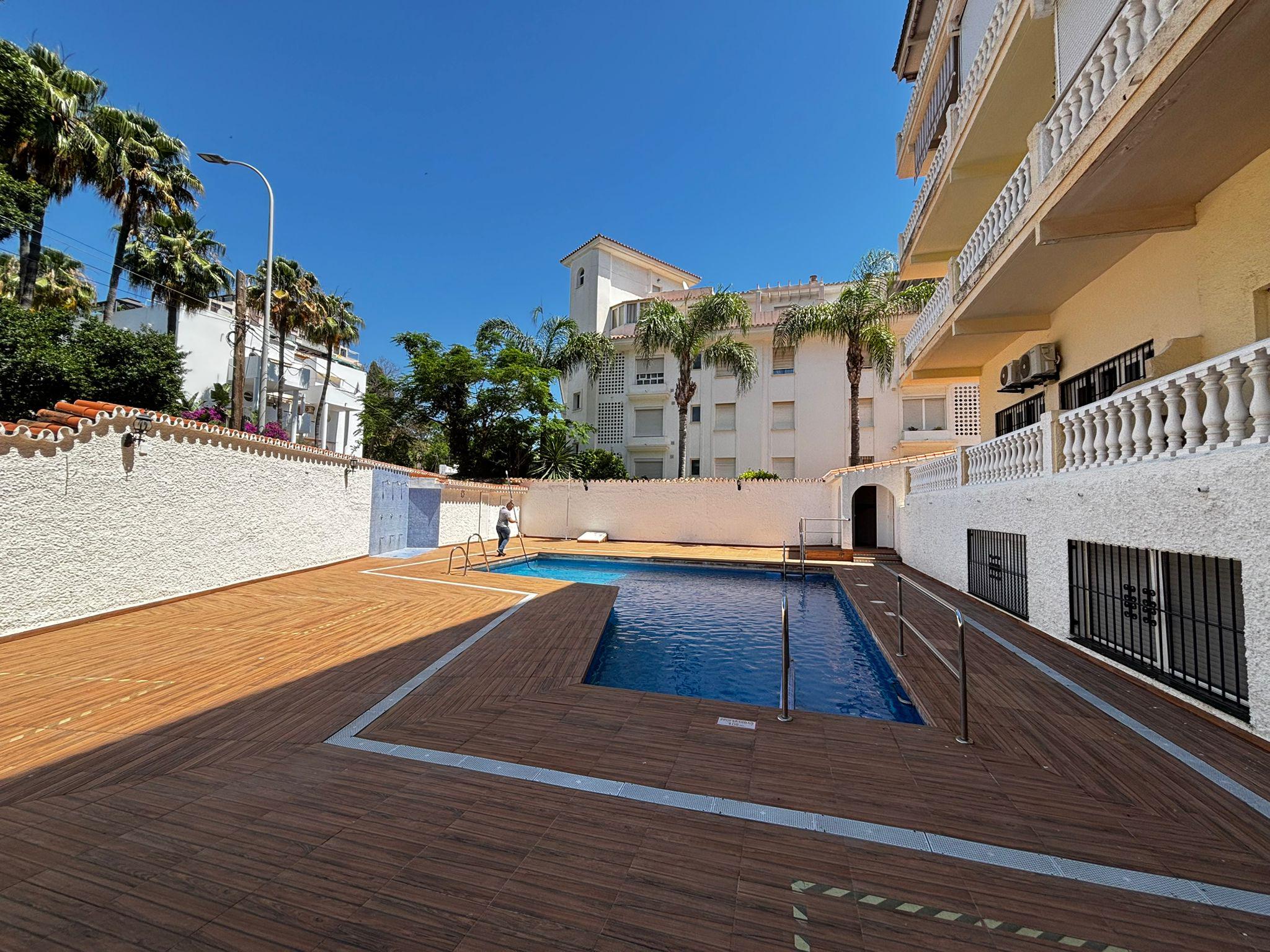Imagen 5 Estudio en venta en Torremolinos / Estudio en la Carihuela al lado del Pez Espada