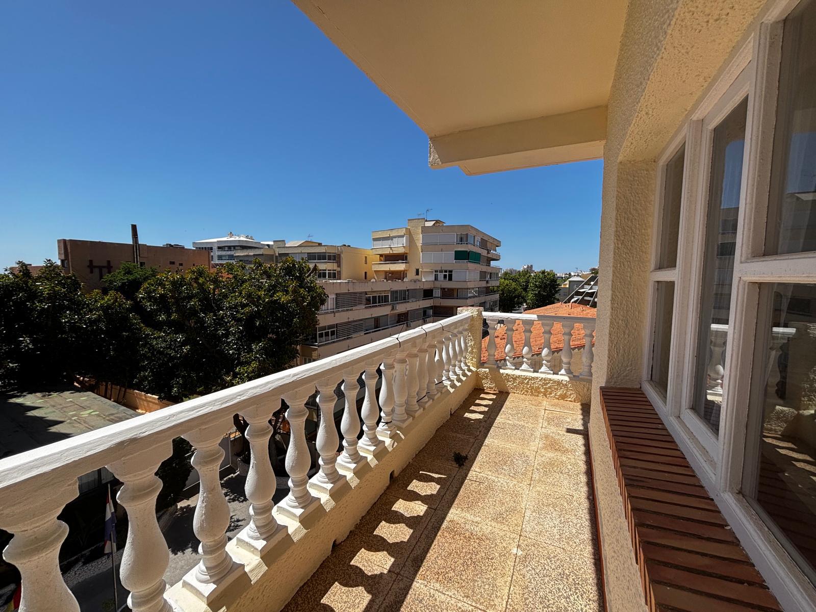 Imagen 8 Estudio en venta en Torremolinos / Estudio en la Carihuela a 5 minutos de la playa