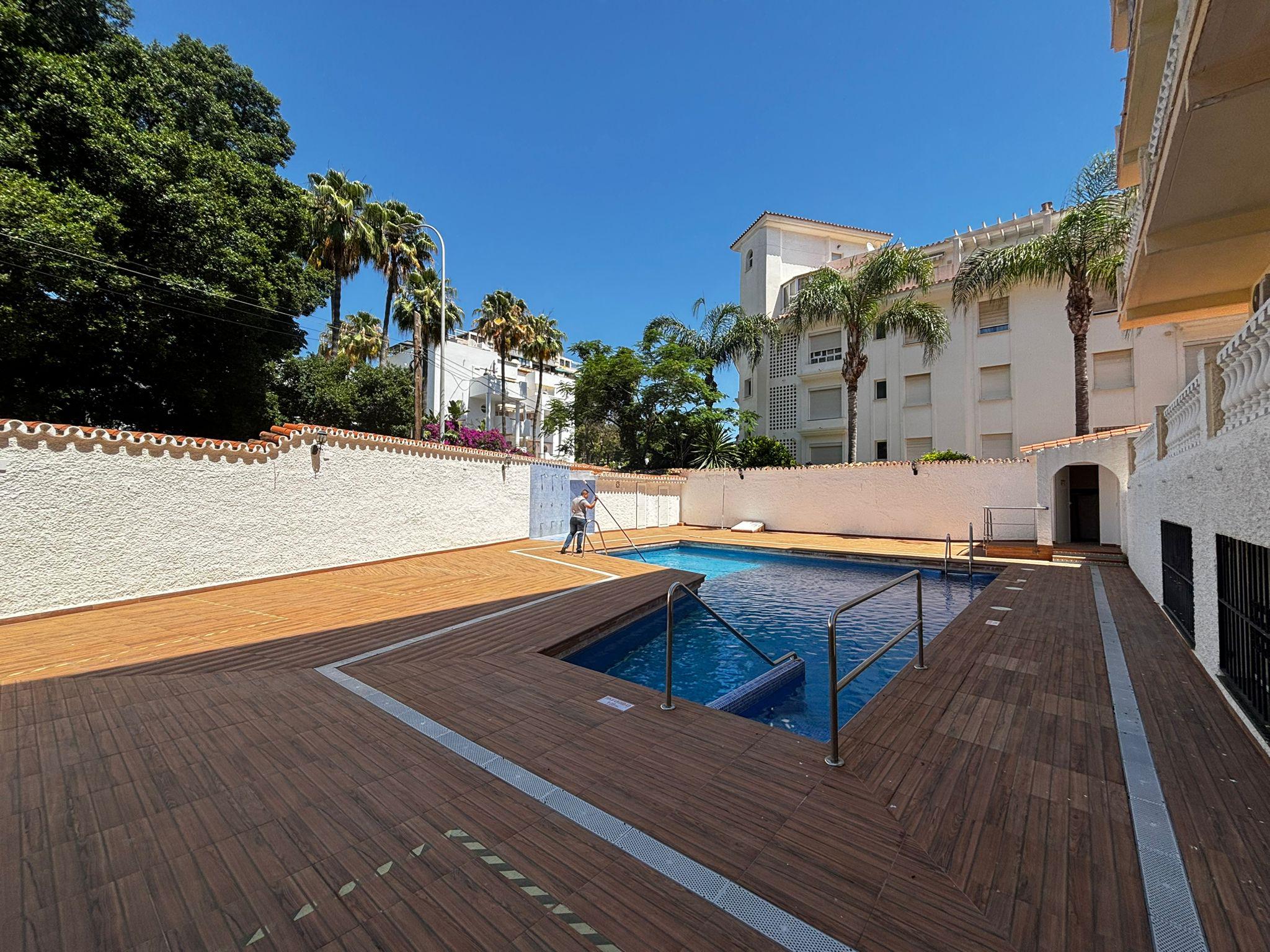 Imagen 2 Estudio en venta en Torremolinos / Estudio en la Carihuela a 5 minutos de la playa