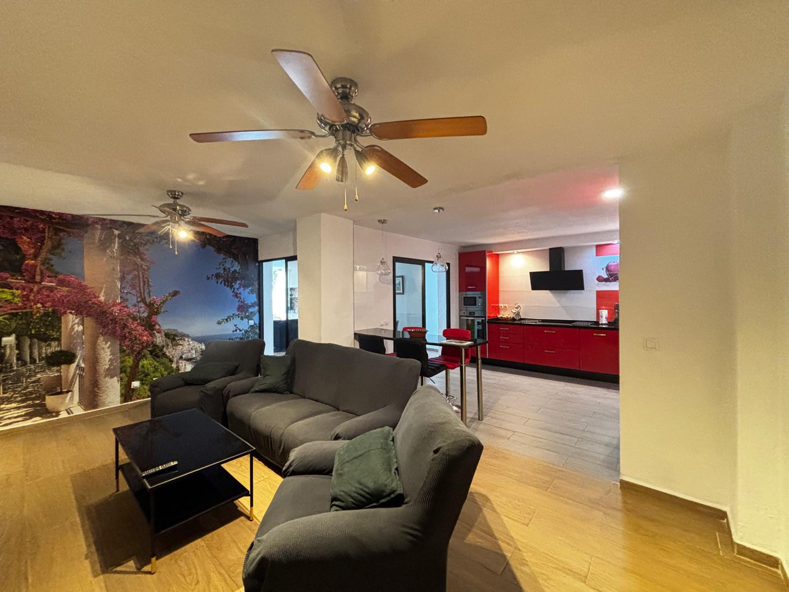 Imagen 2 Apartamento en venta en Benalmádena / A cinco minutos de la playa y Puerto Marina