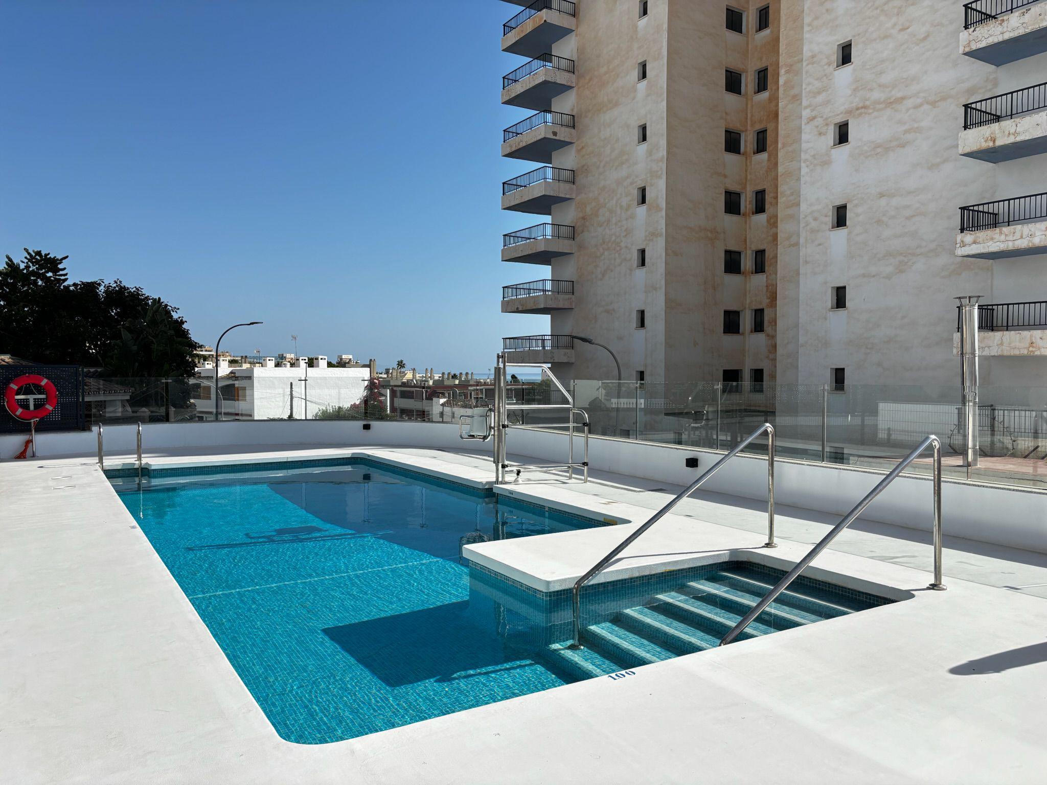 Imagen 26 Piso en venta en Torremolinos / A 700m de la Carihuela, prox. a glorieta del Pez Espada