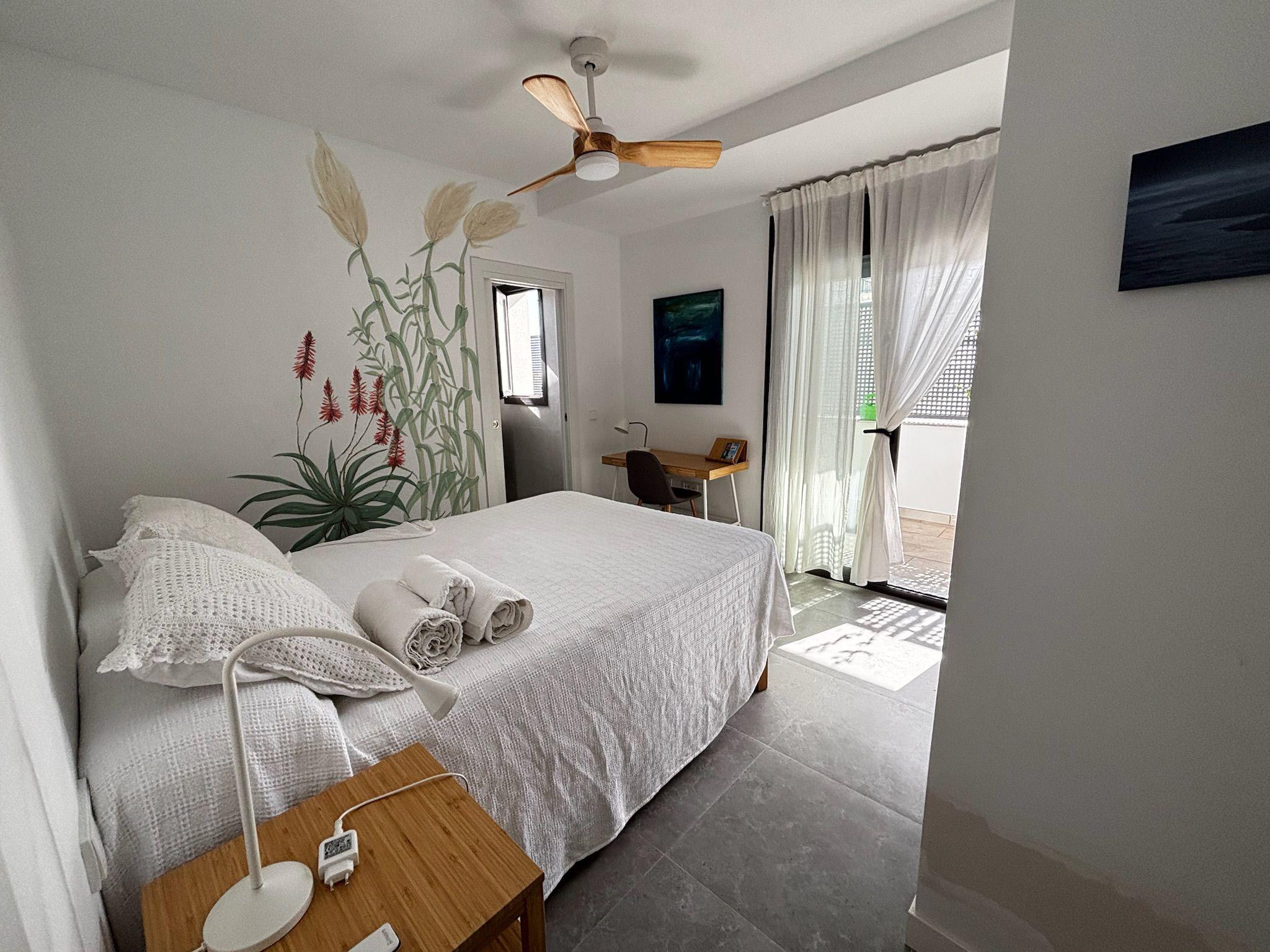 Imagen 11 Piso en venta en Torremolinos / A 700m de la Carihuela, prox. a glorieta del Pez Espada