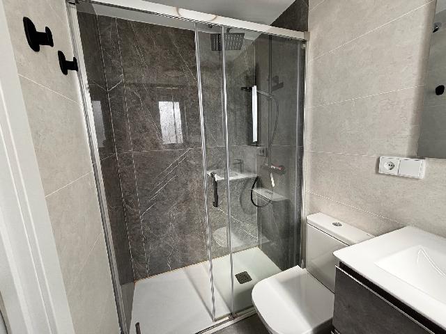 Imagen 16 Inmueble 294816 - Piso en venta en Torremolinos / A 700m de la Carihuela, prox. a glorieta del Pez Espada