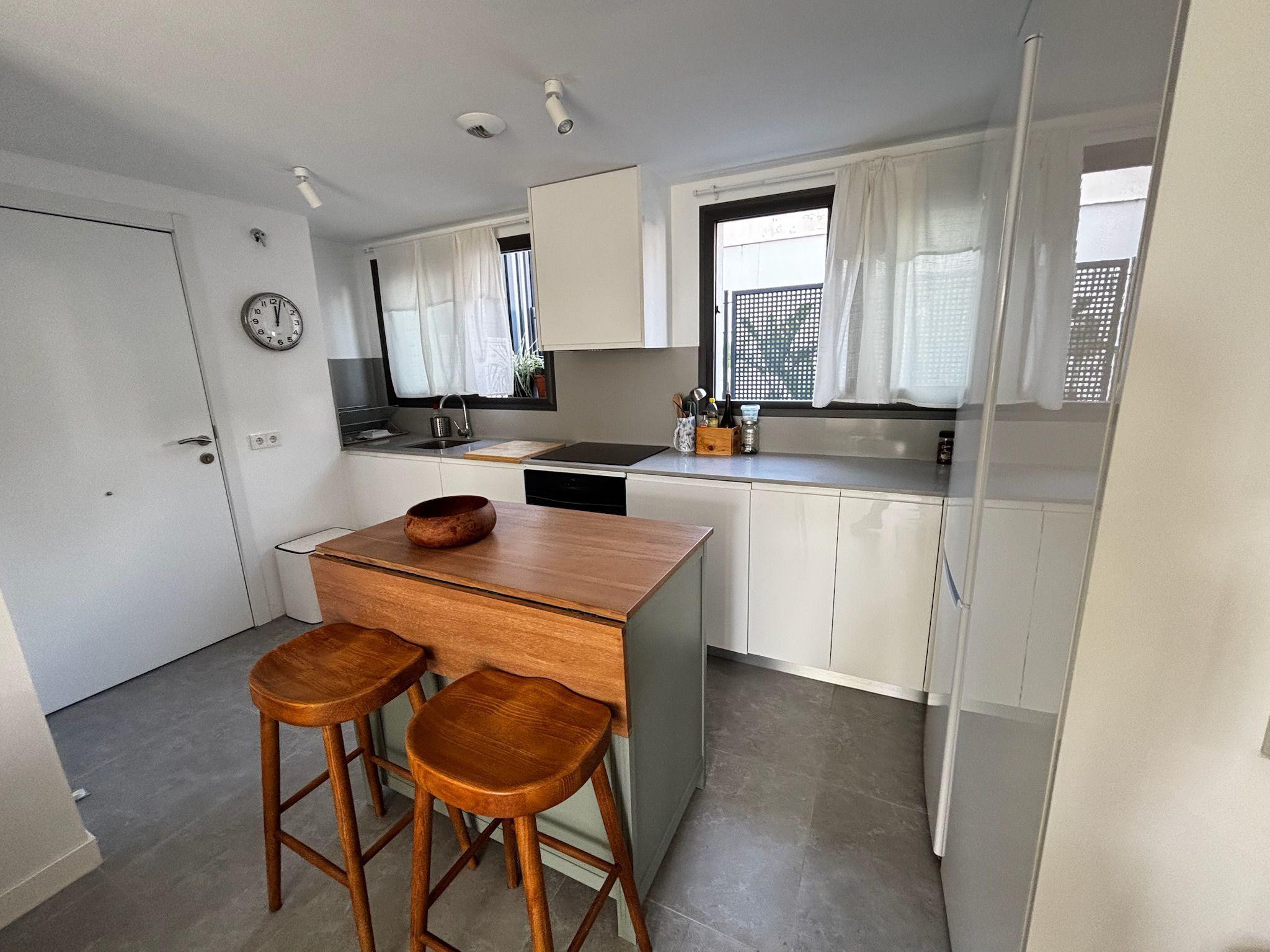 Imagen 8 Piso en venta en Torremolinos / A 700m de la Carihuela, prox. a glorieta del Pez Espada