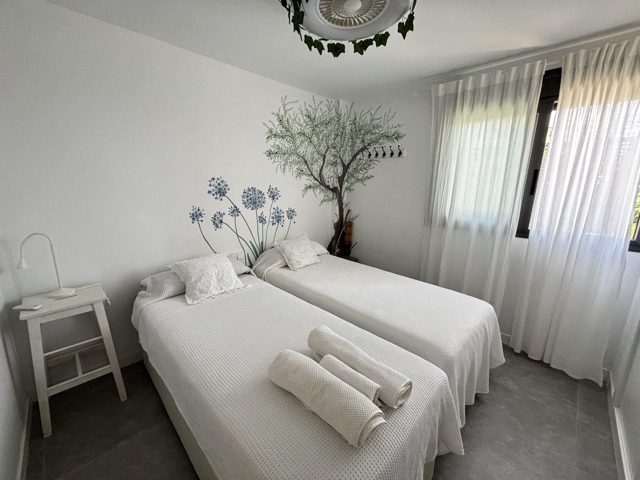 Imagen 18 Piso en venta en Torremolinos / A 700m de la Carihuela, prox. a glorieta del Pez Espada