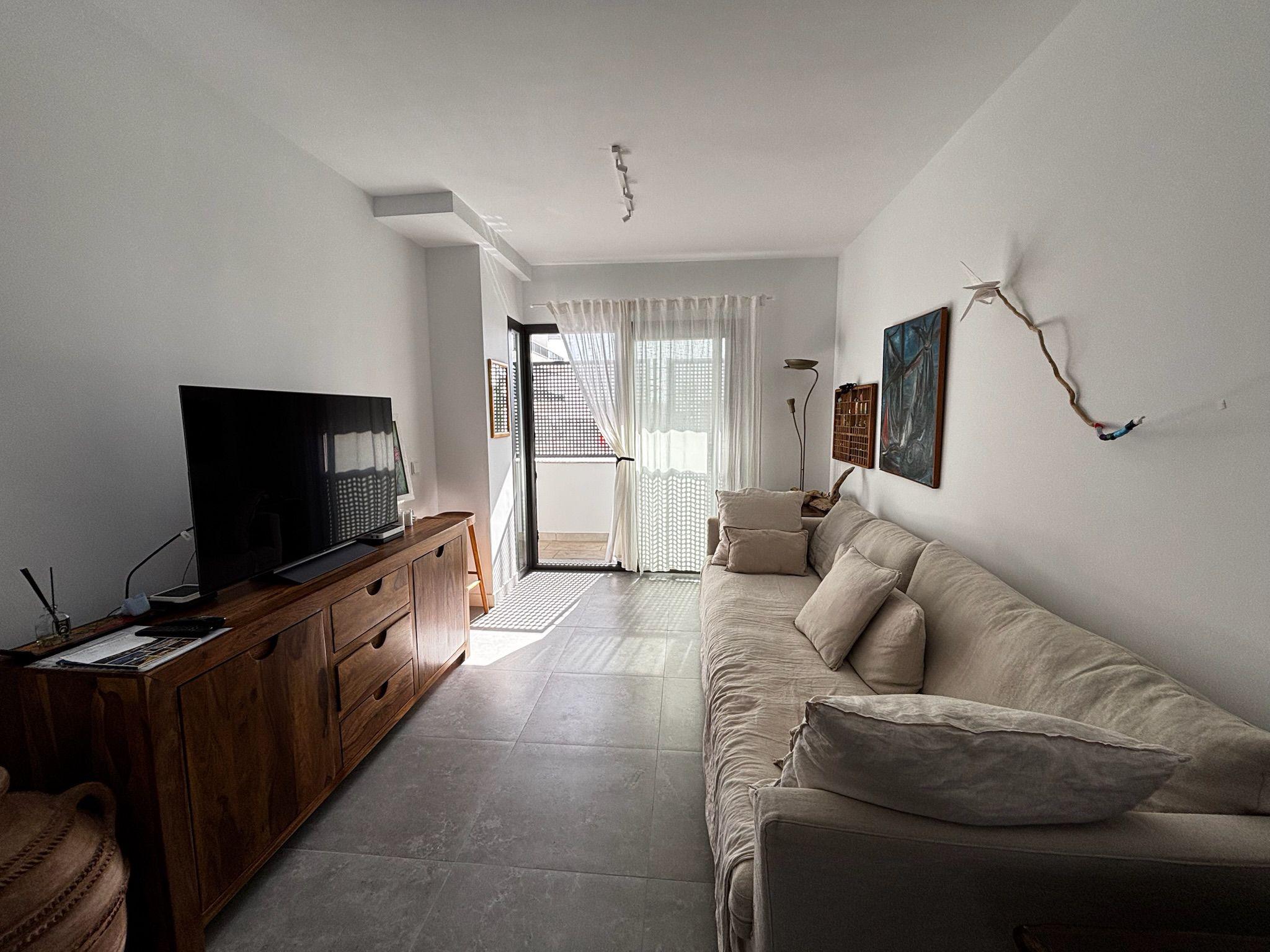 Imagen 5 Piso en venta en Torremolinos / A 700m de la Carihuela, prox. a glorieta del Pez Espada