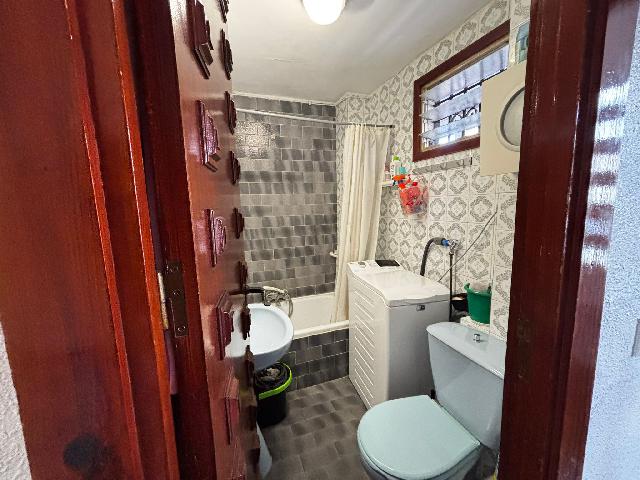 Imagen 7 Inmueble 297146 - Apartamento en venta en Benalmádena / Estudio junto a Puerto Marina, a 7 min. de la playa. 