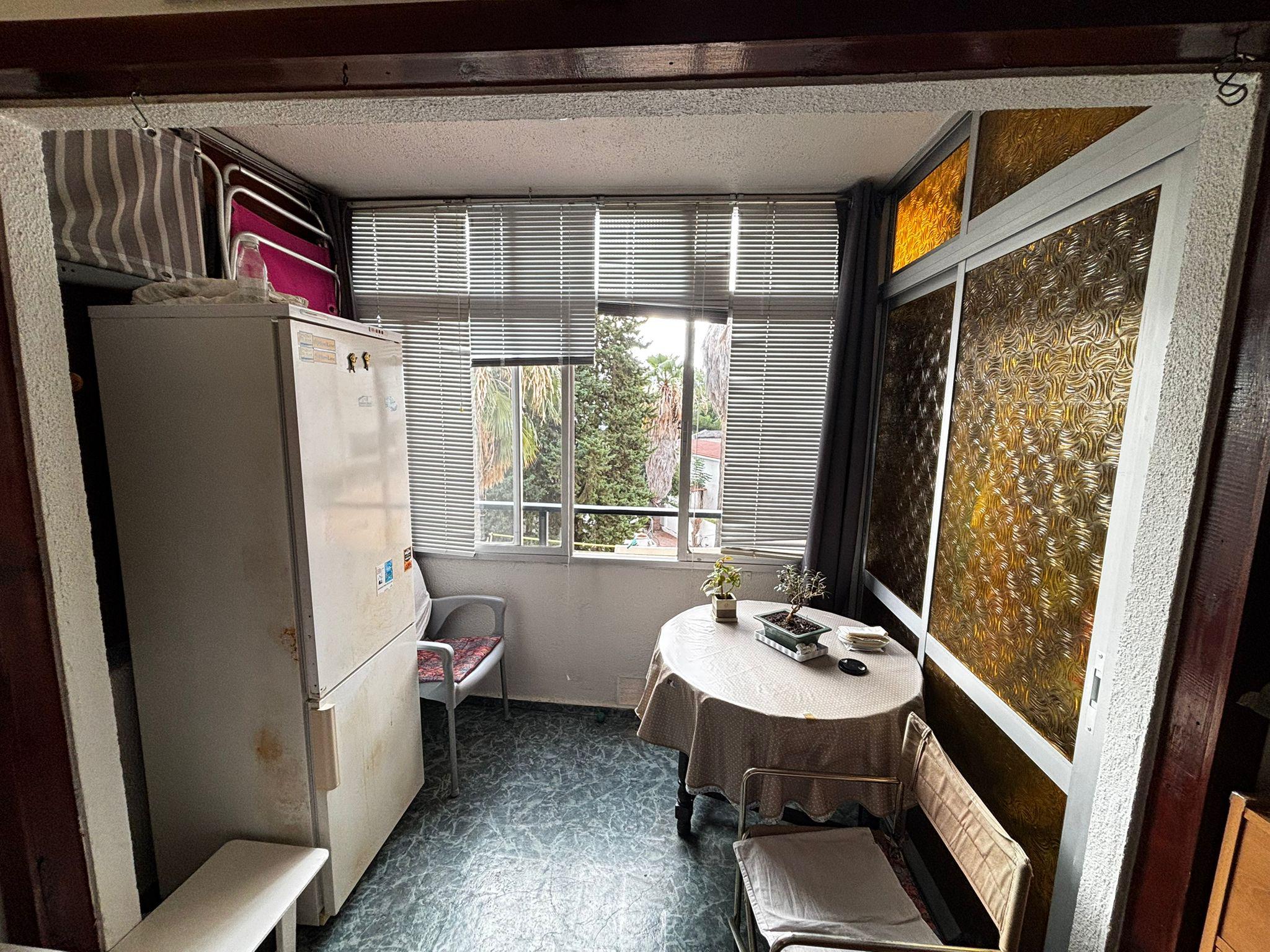 Imagen 2 Apartamento en venta en Benalmádena / Estudio junto a Puerto Marina, a 7 min. de la playa. 