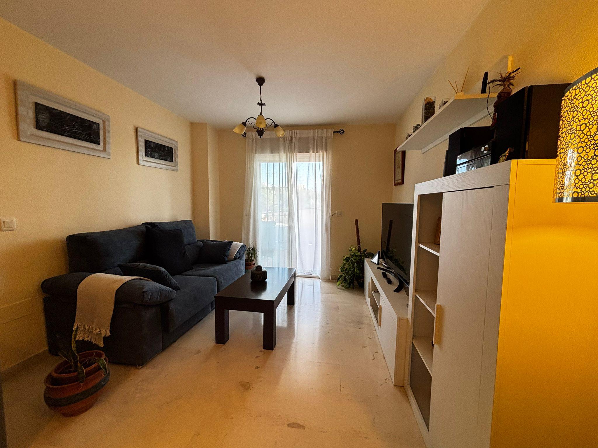 Imagen 8 Apartamento en venta en Benalmádena / Junto al Parque de la Paloma, enfrente de Selwo Marina