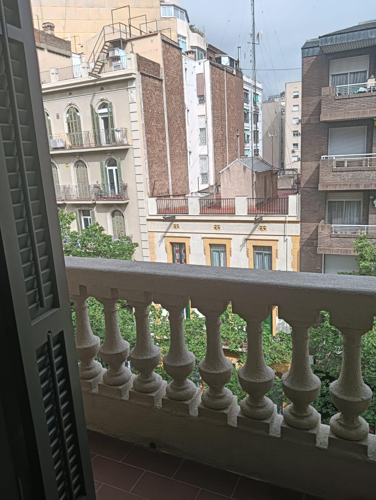 Imagen 10 Piso en venta en Barcelona / Mallorca - Castillejos