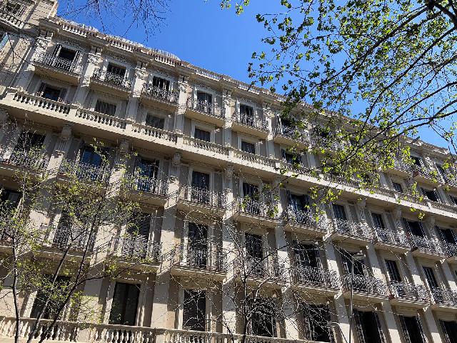 Imagen 1 Inmueble 261964 - Piso en venta en Barcelona / Mallorca - Castillejos