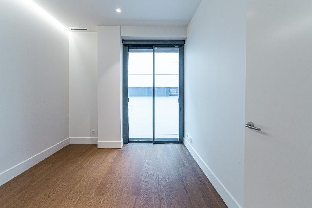 Imagen 16 Inmueble 267525 - Piso en venta en Barcelona / Via Augusta - Julián Romea 