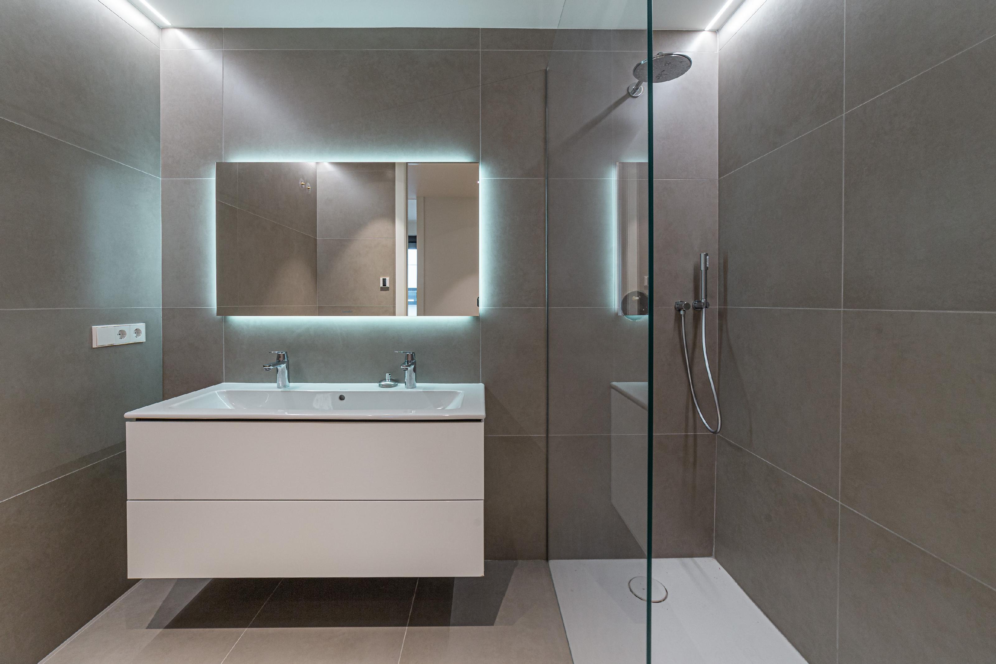 Imagen 17 Piso en venta en Barcelona / Via Augusta - Julián Romea 