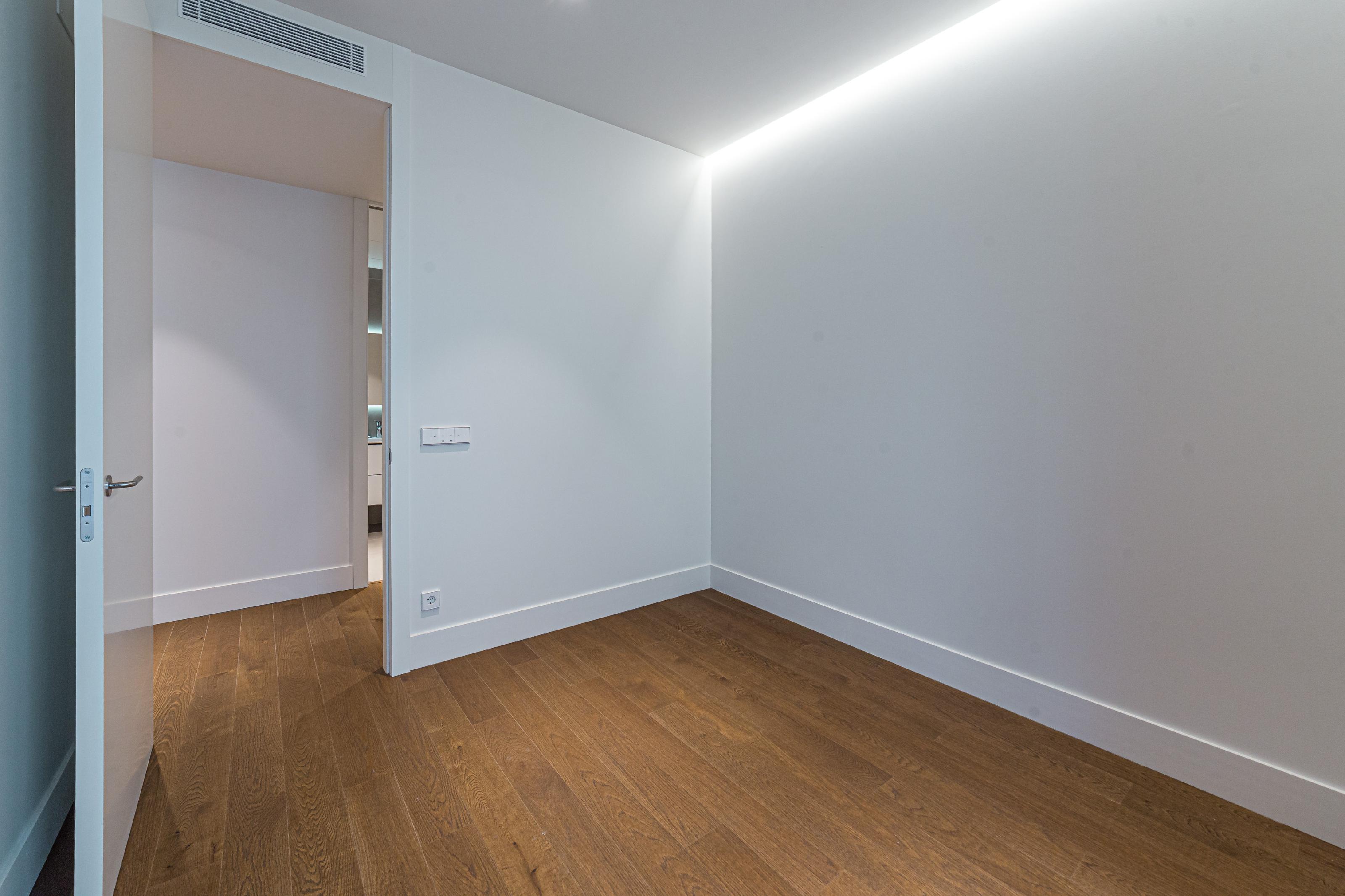 Imagen 18 Piso en venta en Barcelona / Via Augusta - Julián Romea 