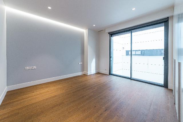 Imagen 25 Inmueble 267525 - Piso en venta en Barcelona / Via Augusta - Julián Romea 