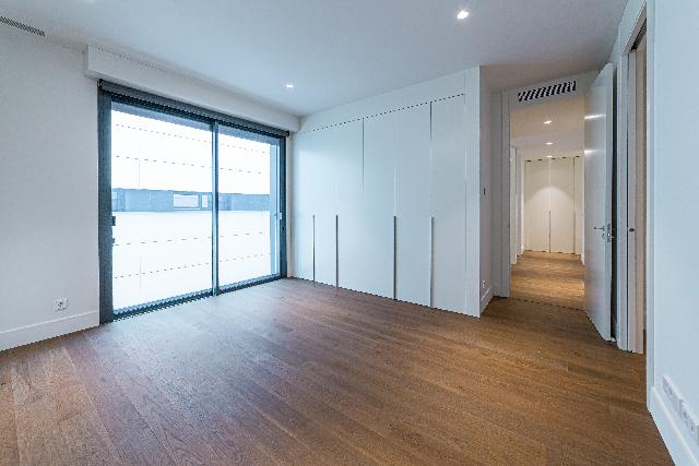 Imagen 19 Inmueble 267804 - Piso en venta en Barcelona / Via Augusta - Julián Romea 