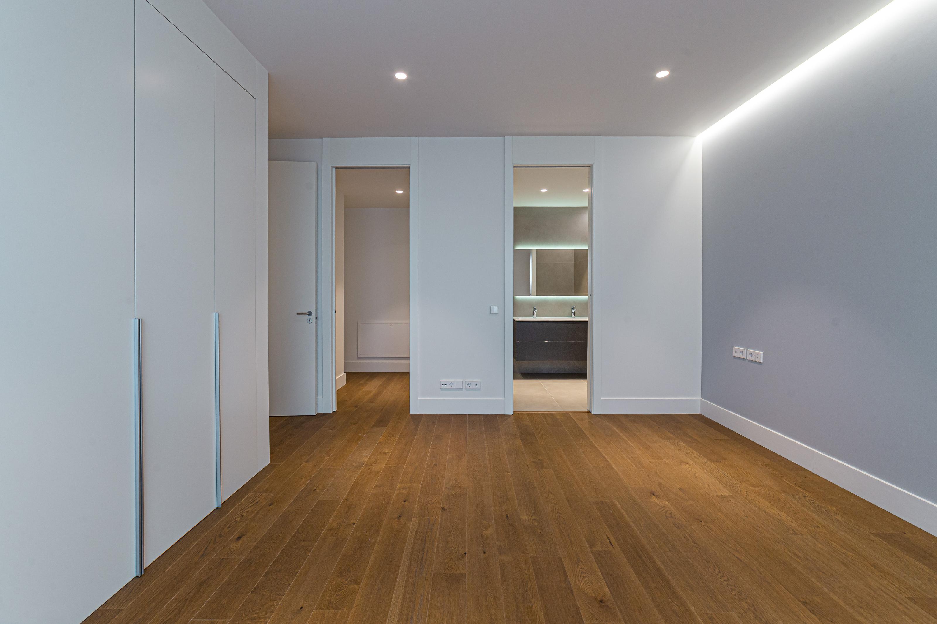 Imagen 20 Piso en venta en Barcelona / Via Augusta - Julián Romea 