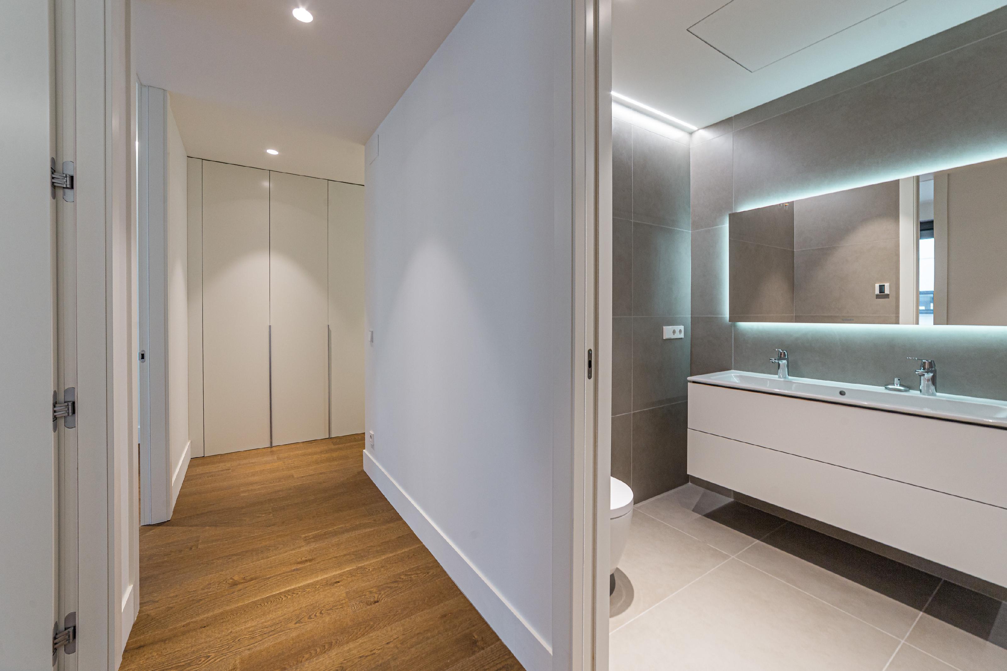 Imagen 12 Piso en venta en Barcelona / Via Augusta - Julián Romea 