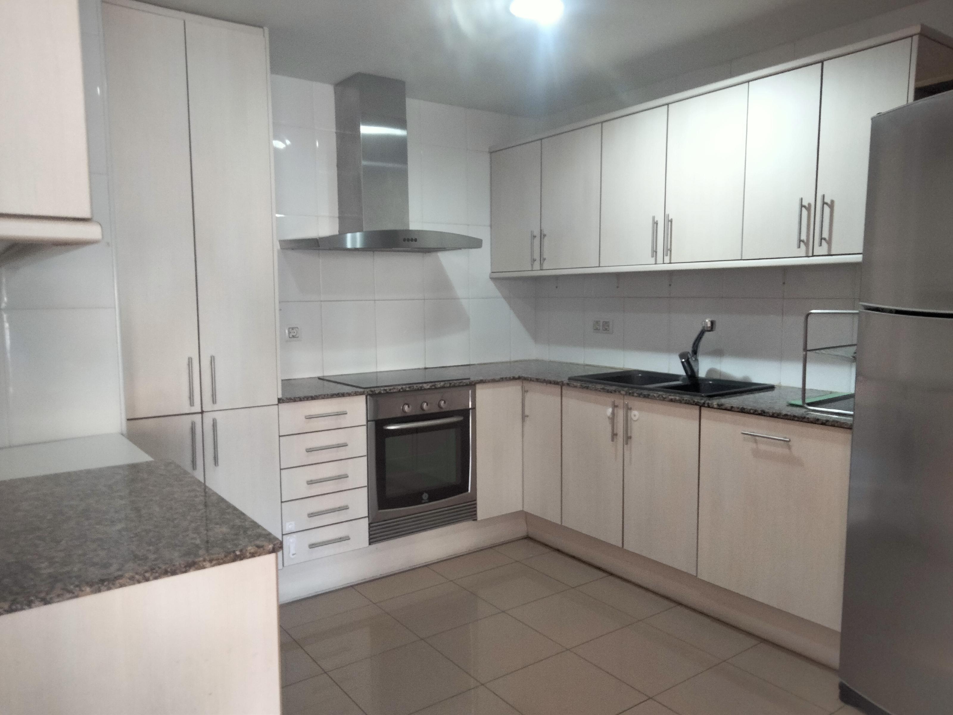 Imagen 3 Piso en venta en Barcelona / Junto metro Teixonera