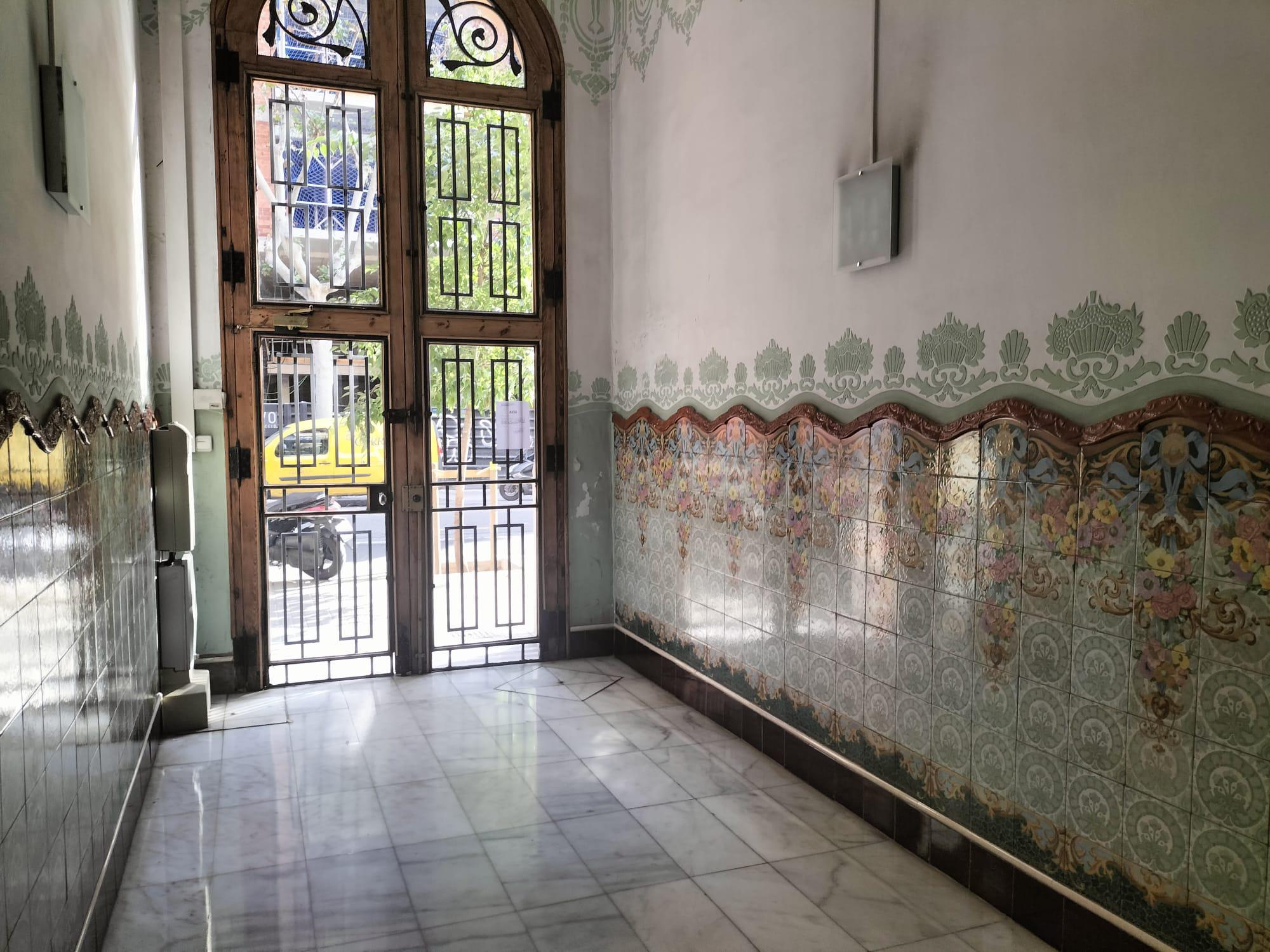 Imagen 2 Piso en venta en Barcelona / Consell de Cent 